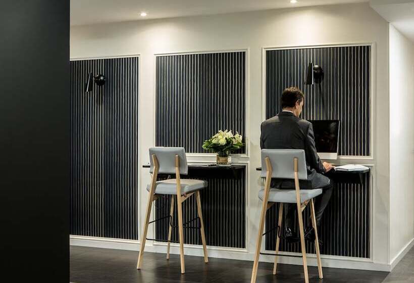 Citadines La Defense Paris