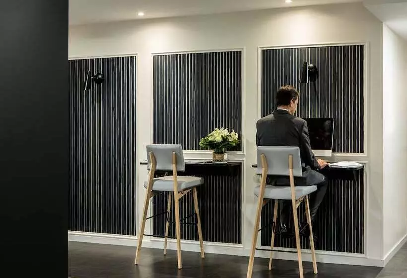 Citadines La Defense Paris