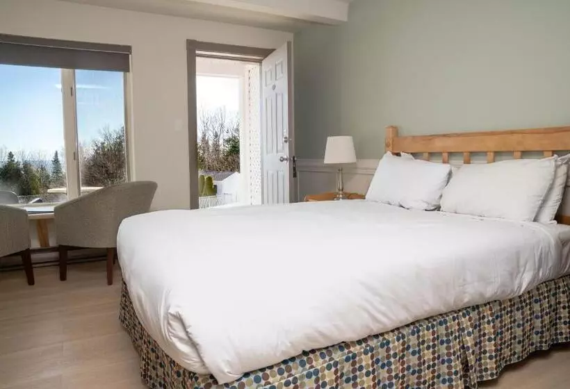 ホテル Auberge Des 3 Canards