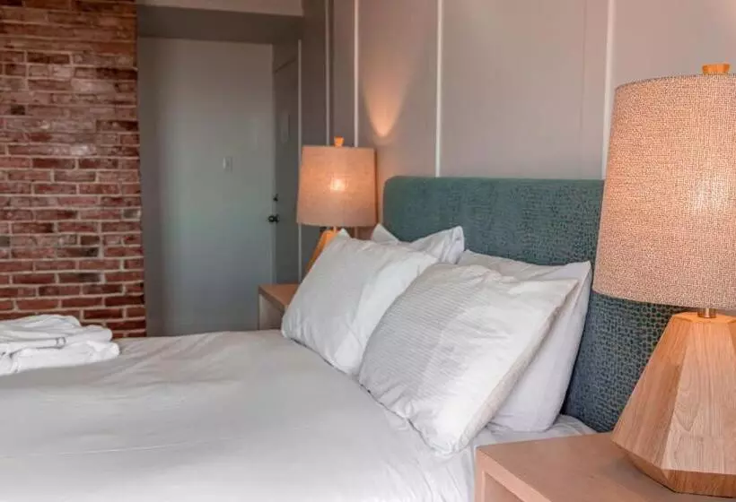 ホテル Auberge Des 3 Canards