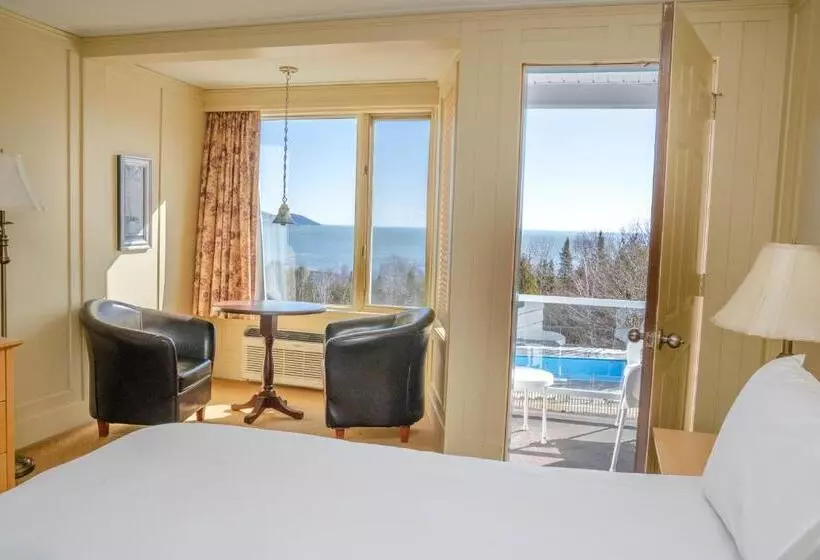 ホテル Auberge Des 3 Canards