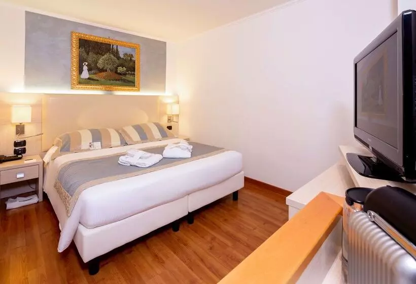 Отель Best Western Plus Tigullio Royal