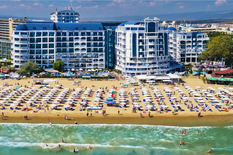 هتل Chaika Beach Resort