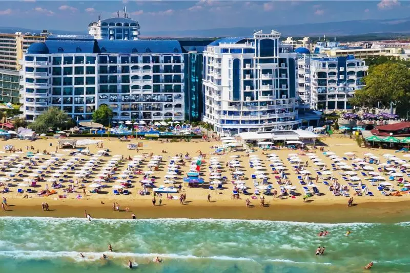 酒店 Chaika Beach Resort