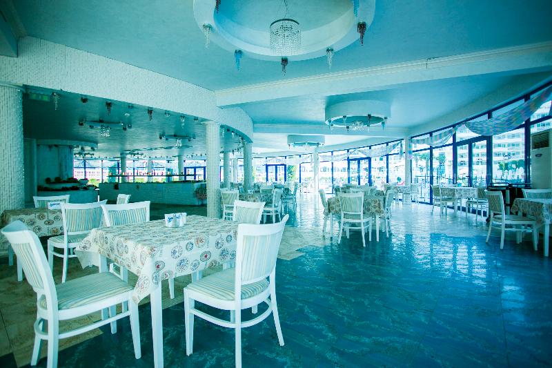 هتل Chaika Beach Resort