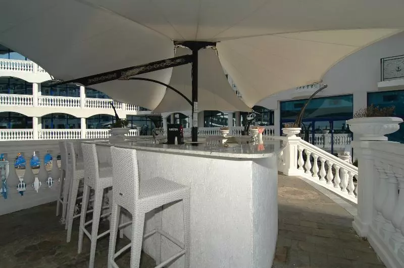 酒店 Chaika Beach Resort