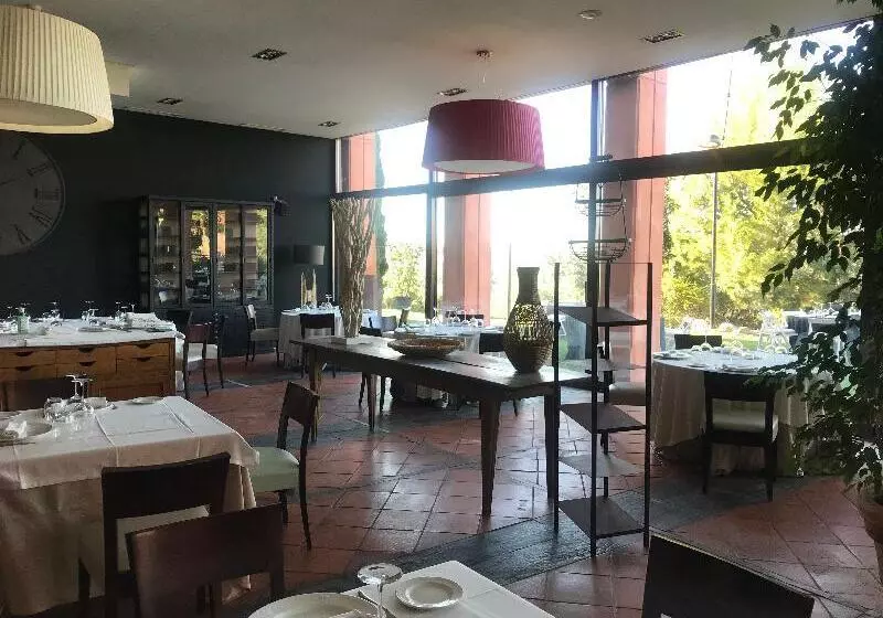 هتل Cigarral El Bosque