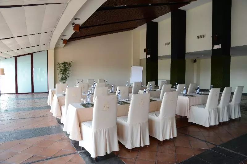 هتل Cigarral El Bosque