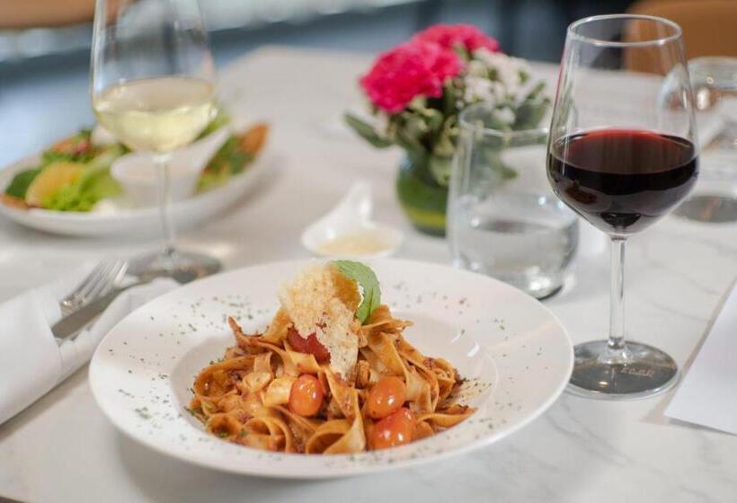 هتل Courtyard By Marriott Santo Domingo