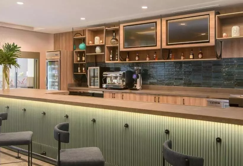 هتل Courtyard By Marriott Santo Domingo