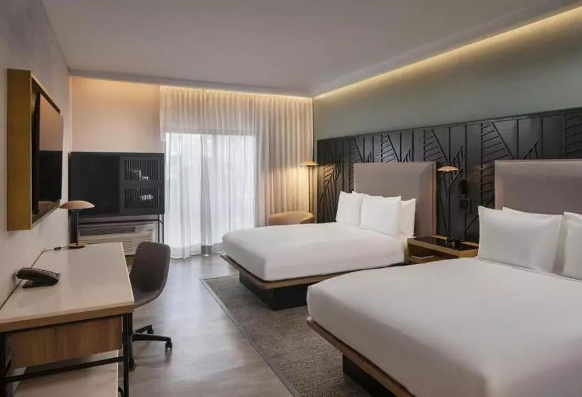 هتل Courtyard By Marriott Santo Domingo