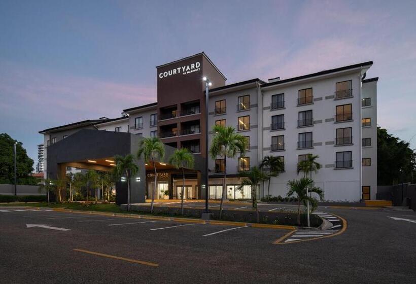 هتل Courtyard By Marriott Santo Domingo