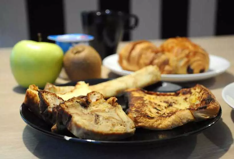 Отель Ibis Styles Saint Brieuc Plerin