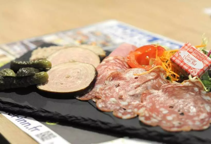 Отель Ibis Styles Saint Brieuc Plerin