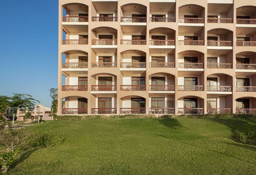 Pyramisa Island Hotel Aswan