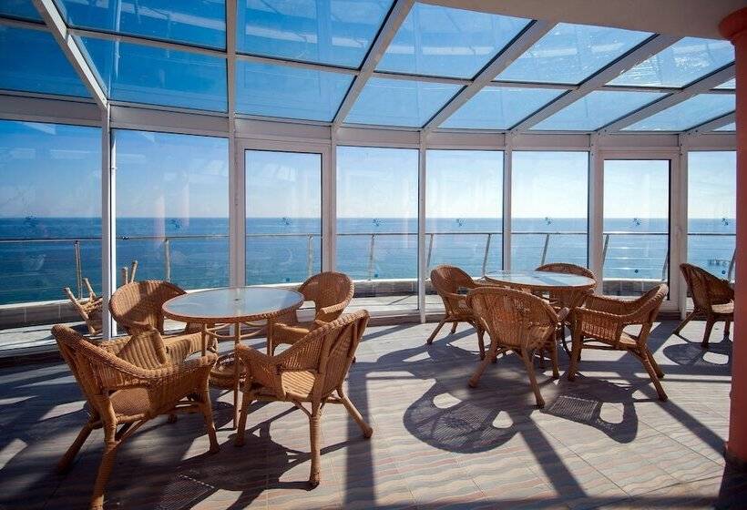 Sirius Beach Hotel & Spa