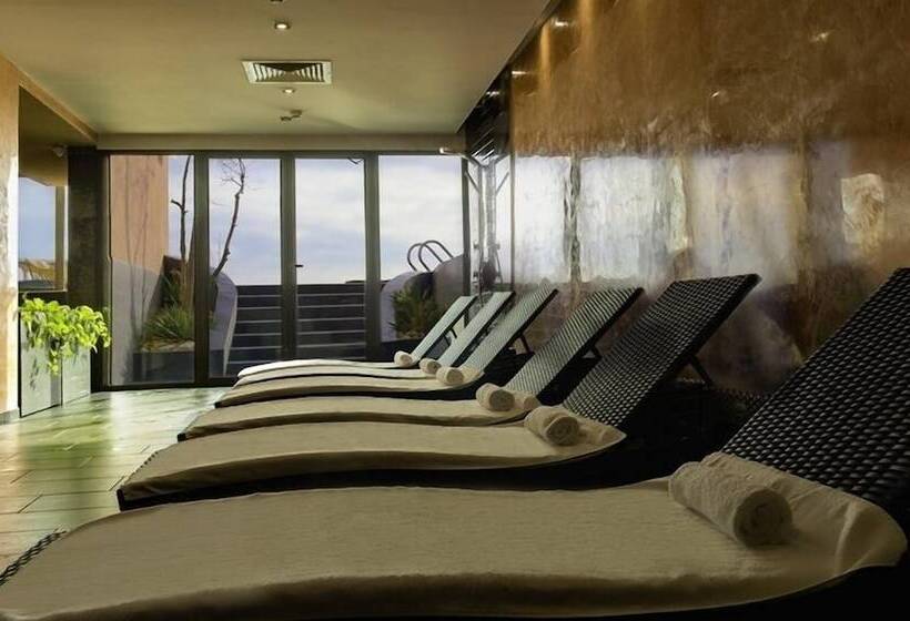 Sirius Beach Hotel & Spa