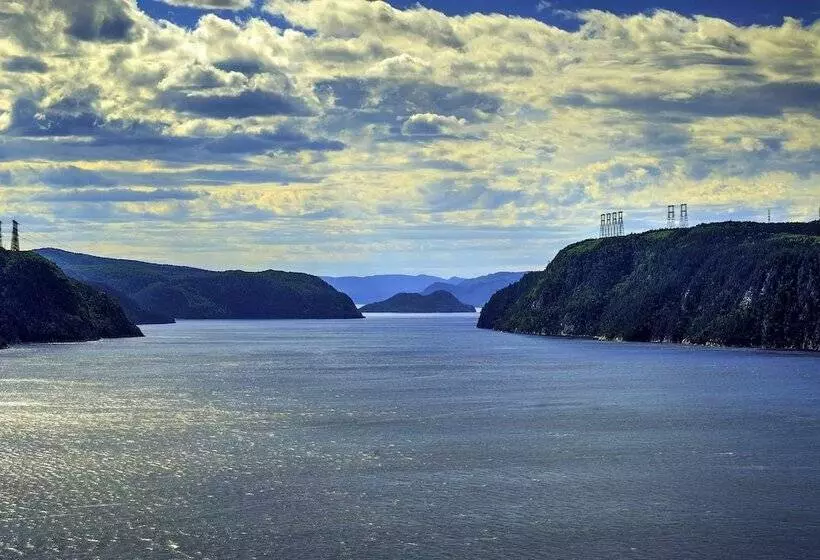 Retkeilymaja Au Sommet Du Fjord