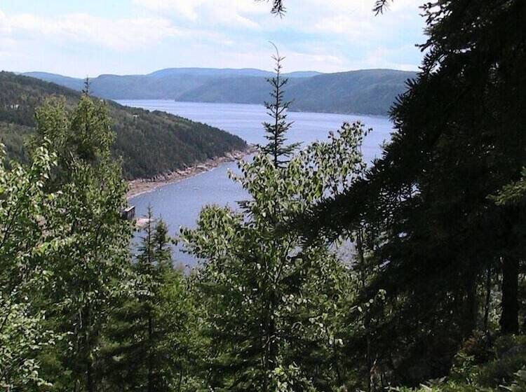 فندق صغير Au Sommet Du Fjord