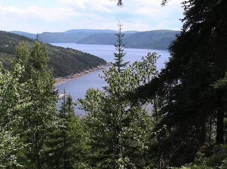 Retkeilymaja Au Sommet Du Fjord