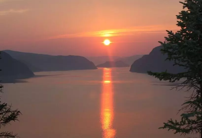 Retkeilymaja Au Sommet Du Fjord