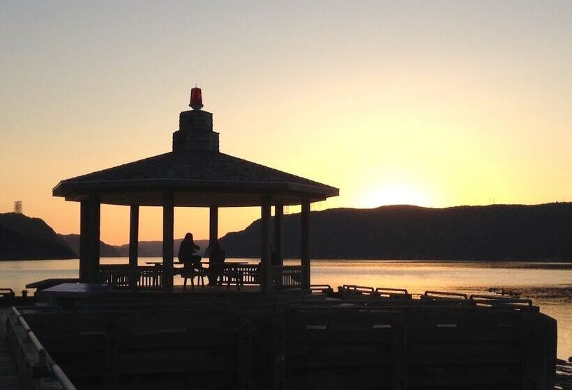 فندق صغير Au Sommet Du Fjord