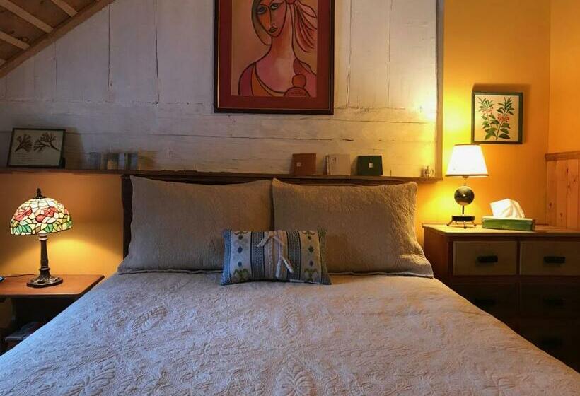 הוסטל Auberge Restaurant La Mara