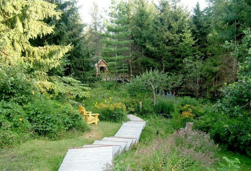 הוסטל Auberge Restaurant La Mara