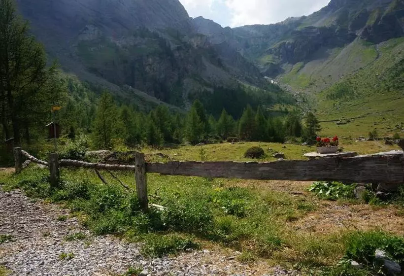 ベッドアンドブレックファースト Bnb La Sittelle