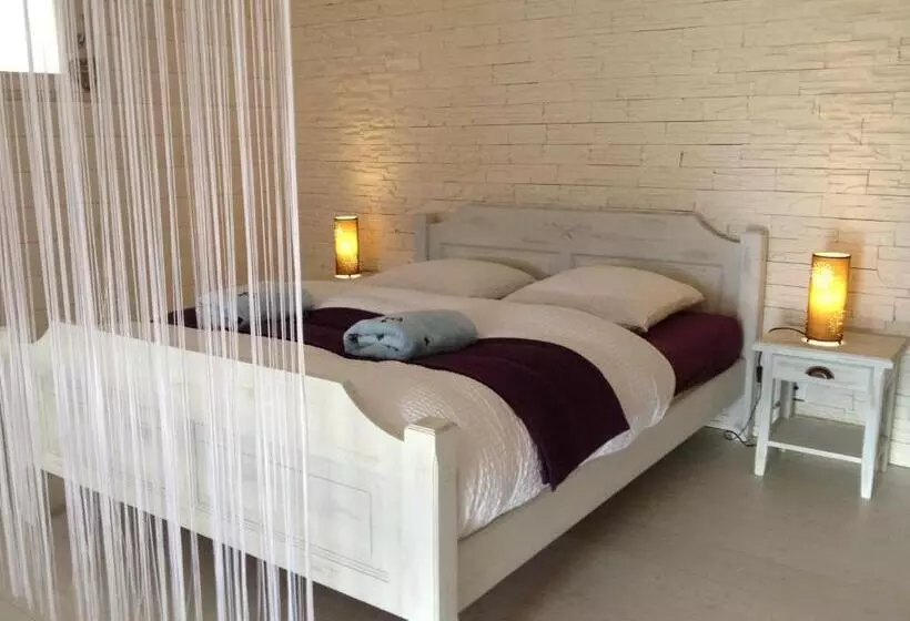 ベッドアンドブレックファースト Bnb La Sittelle