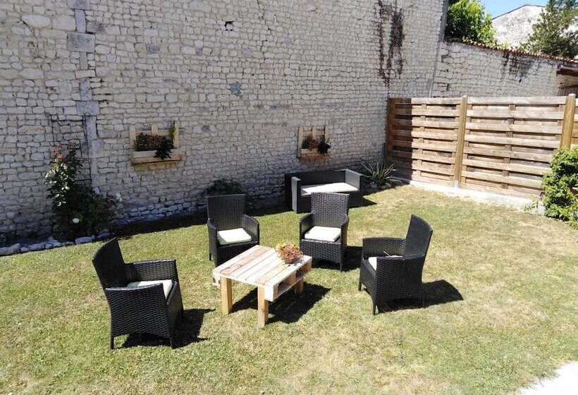 مبيت وإفطار Chambres D Hôtes L Adalie