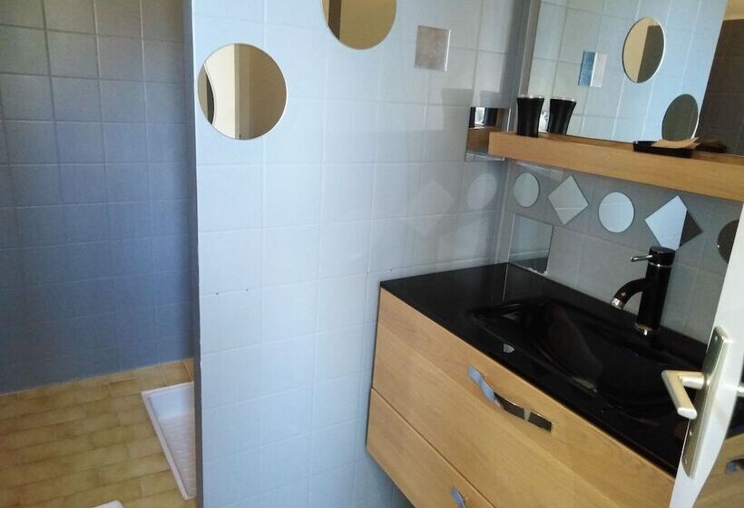 مبيت وإفطار Chambres D Hôtes L Adalie