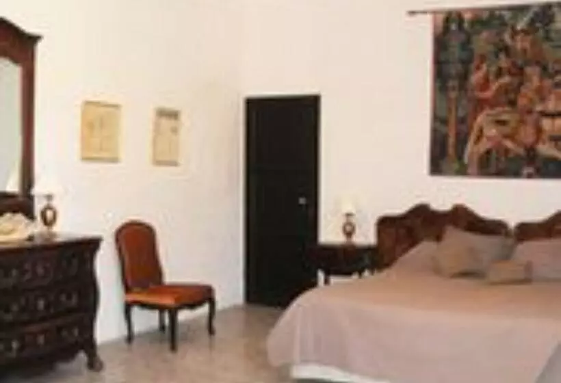 Aamiaismajoitus (B&B) Chateau D Agel