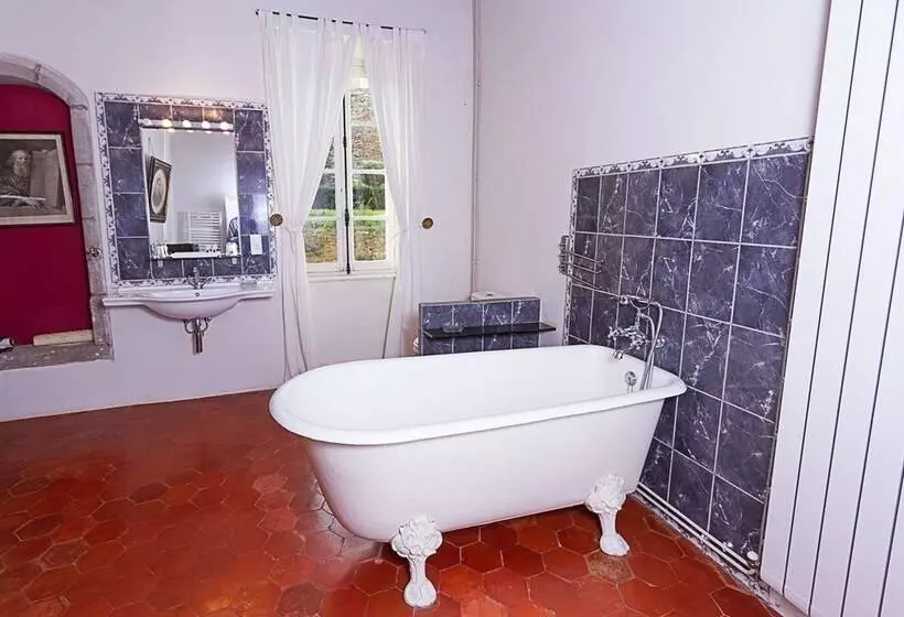 Aamiaismajoitus (B&B) Chateau D Agel