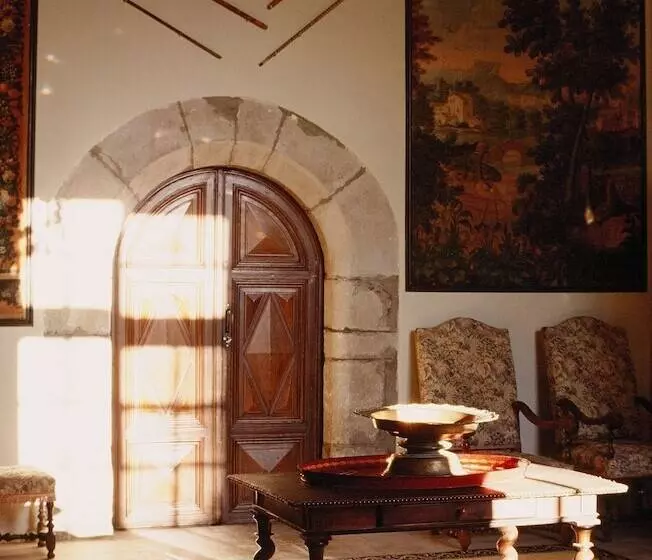 Aamiaismajoitus (B&B) Chateau D Agel