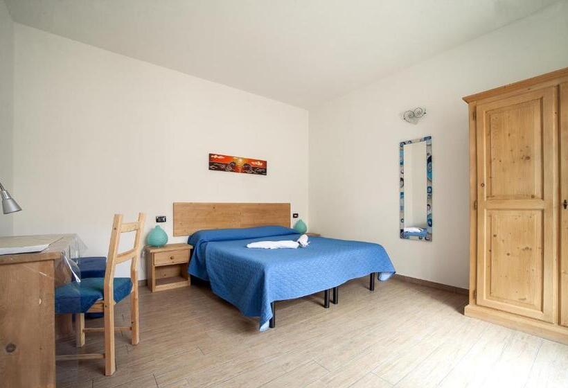 مبيت وإفطار I Due Orfici