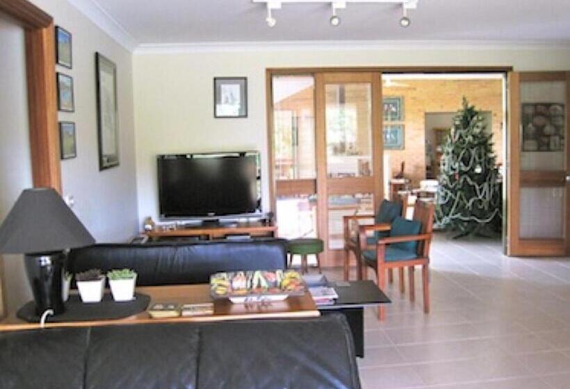 צימר Yarrahapinni Homestead