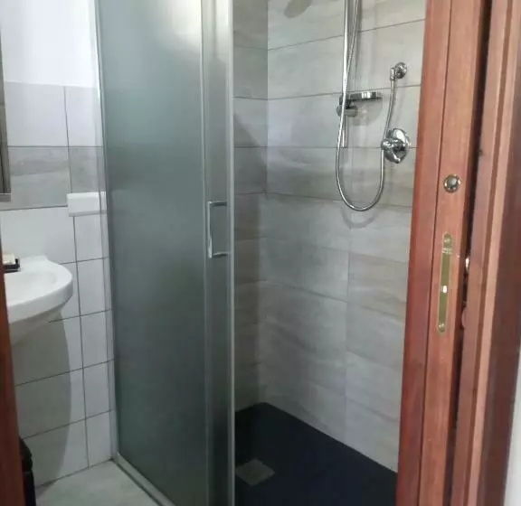 هتل Agriturismo Pedru Caddu