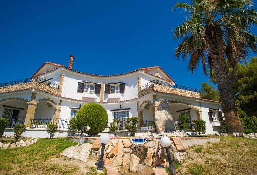 هتل Anagenessis Village