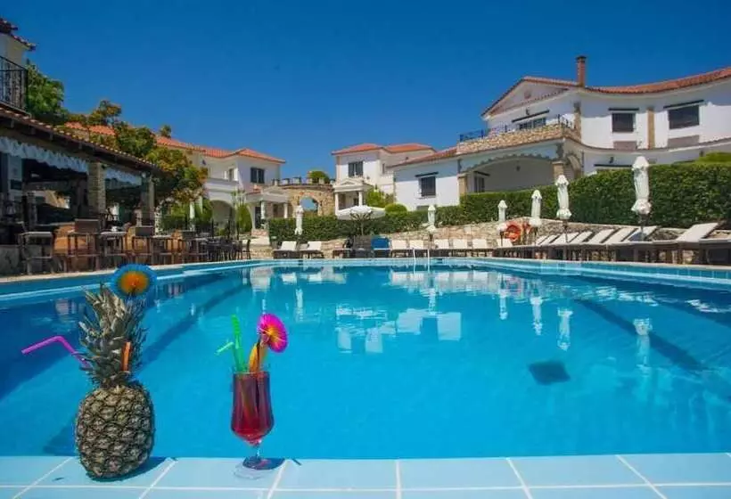 هتل Anagenessis Village