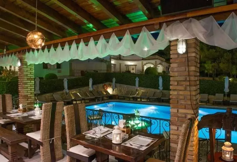 هتل Anagenessis Village