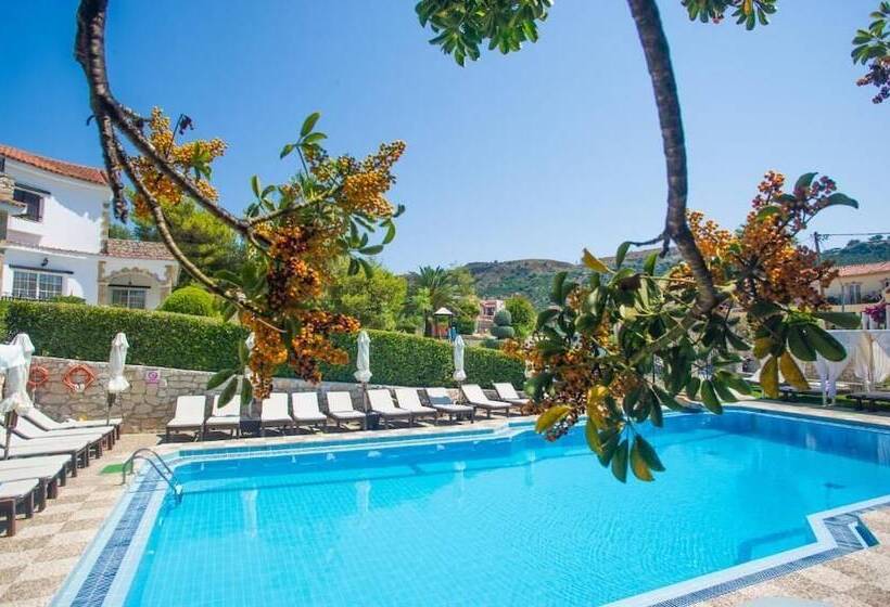 هتل Anagenessis Village