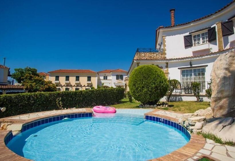 هتل Anagenessis Village