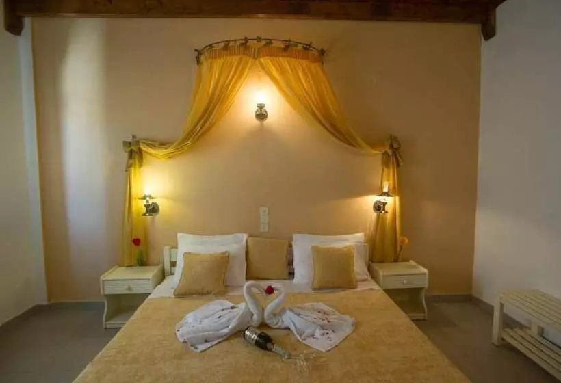 هتل Anagenessis Village