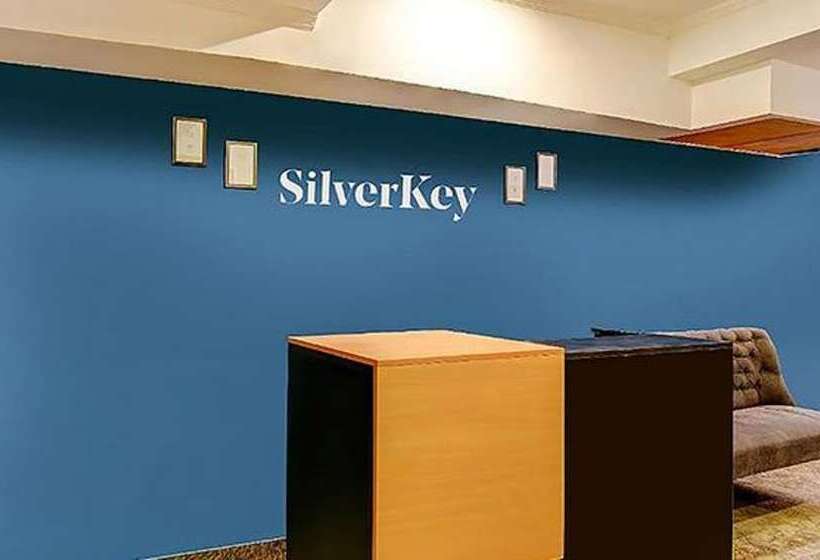 هتل Fabexpress Ada Residency