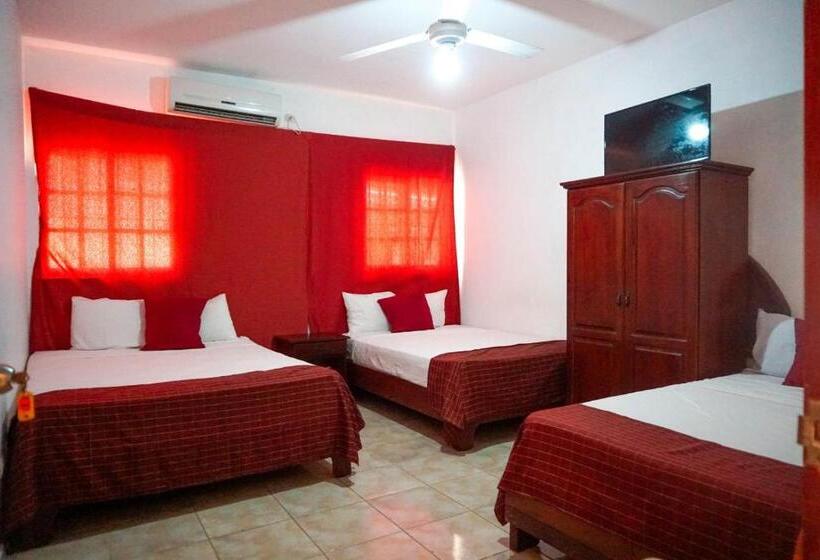 هتل Nuevo Amanecer