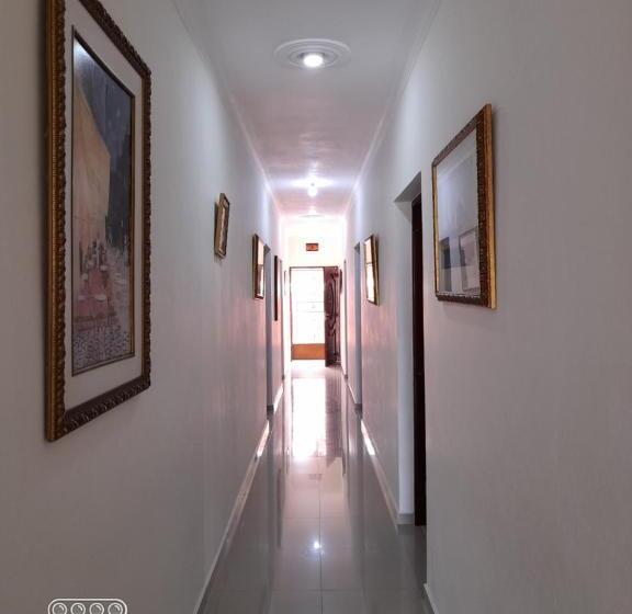 هتل Nuevo Amanecer