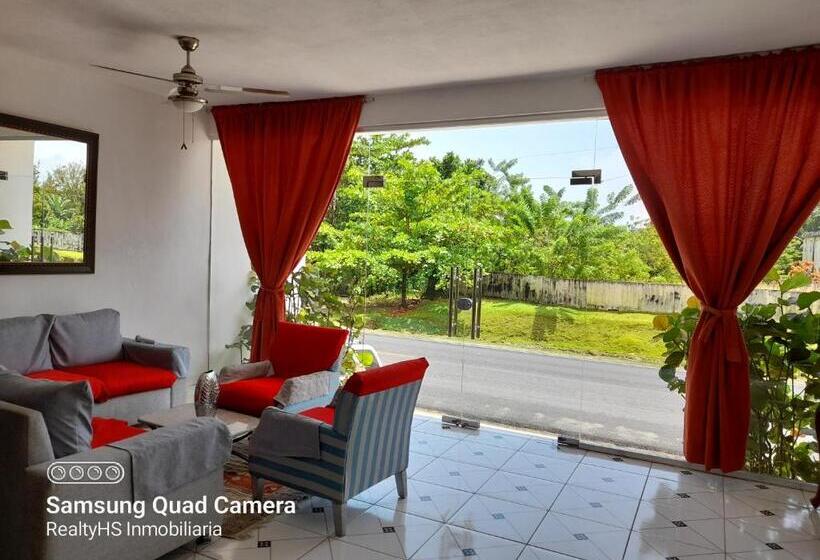 هتل Nuevo Amanecer