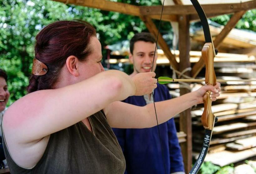膳宿费 Burg Katzenstein