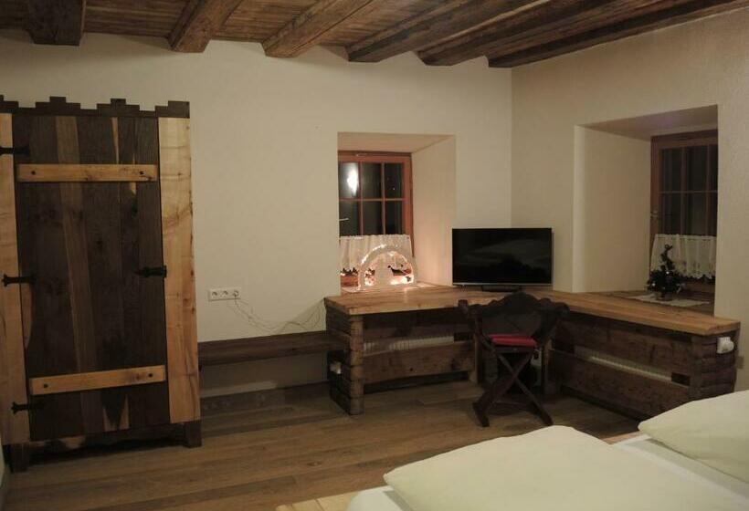 膳宿费 Burg Katzenstein